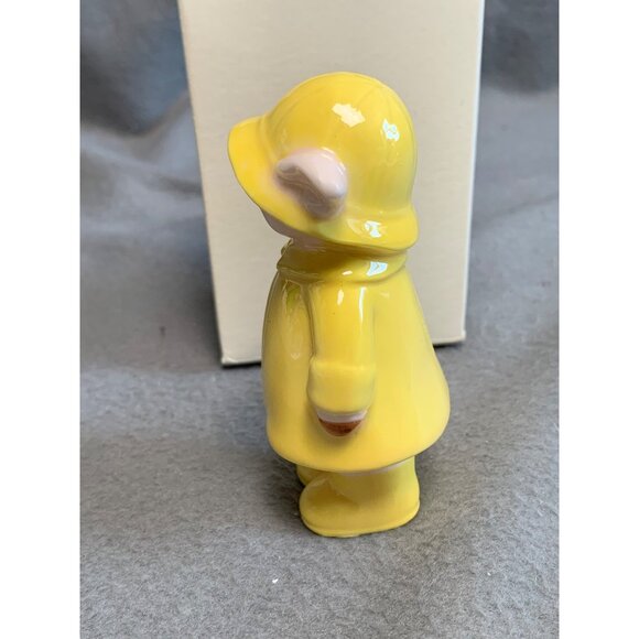 Danbury Mint Piggies Collection Sow-Wester Porcelain Pig Figurine 1980s - Picture 6 of 11